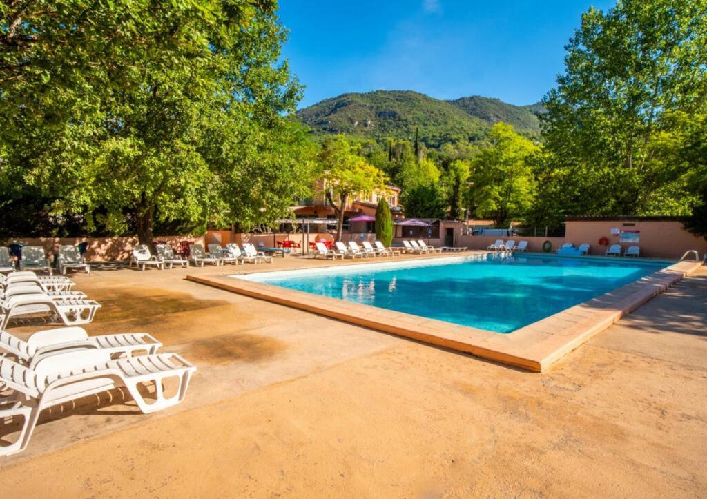 Camping Hotel Les Rives Du Loup Tourrettes-sur-Loup Luaran gambar