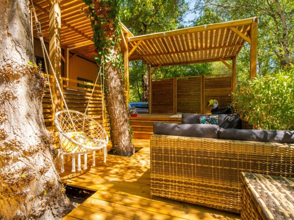 Camping Hotel Les Rives Du Loup Tourrettes-sur-Loup Luaran gambar