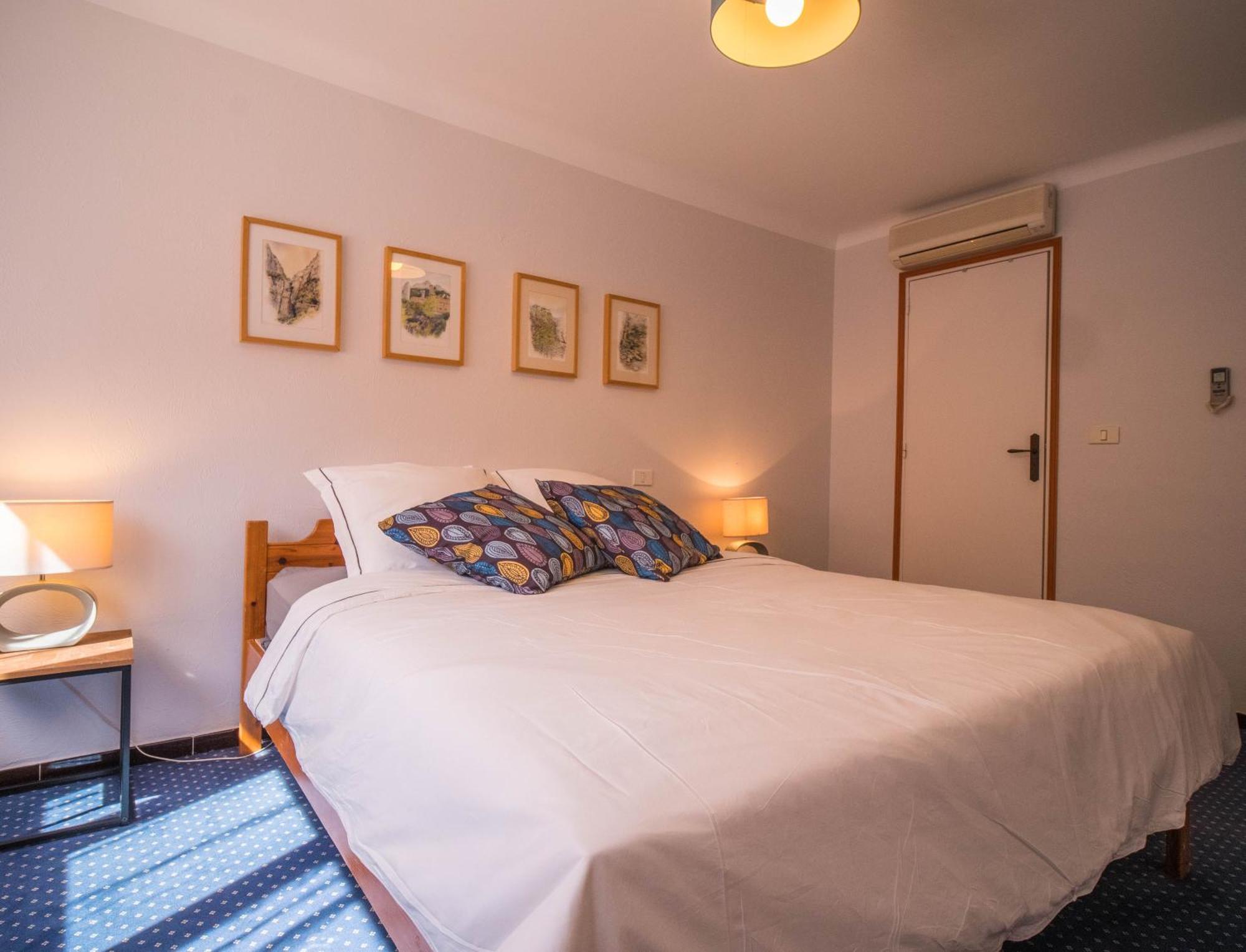 Camping Hotel Les Rives Du Loup Tourrettes-sur-Loup Luaran gambar
