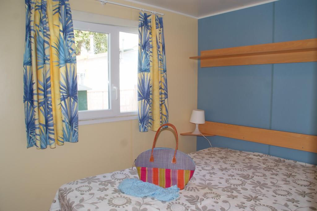 Camping Hotel Les Rives Du Loup Tourrettes-sur-Loup Luaran gambar