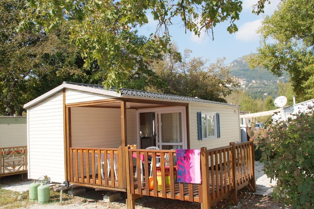 Camping Hotel Les Rives Du Loup Tourrettes-sur-Loup Luaran gambar